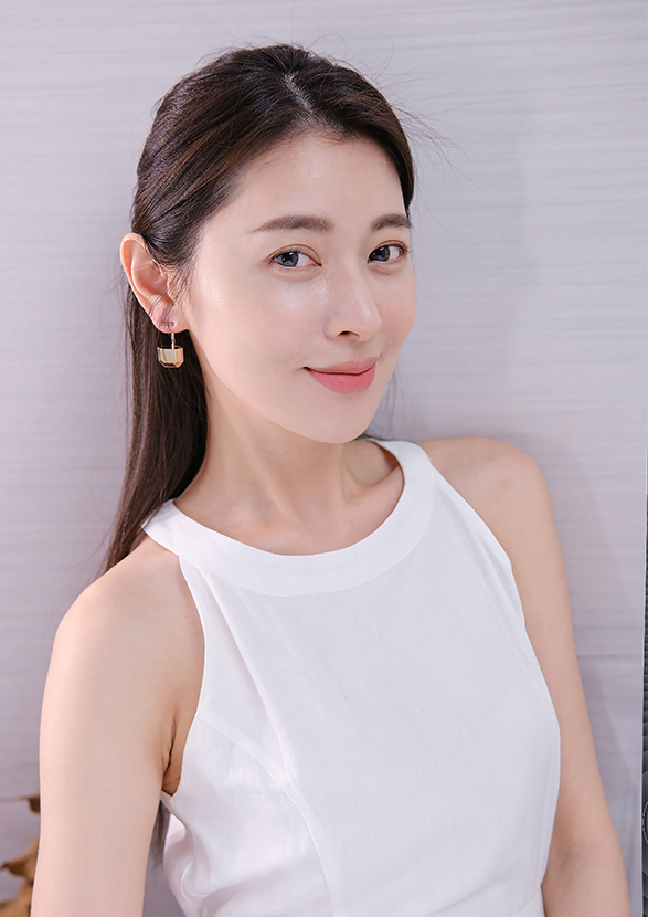 演員張子蕾輕鬆擁有青春容顏